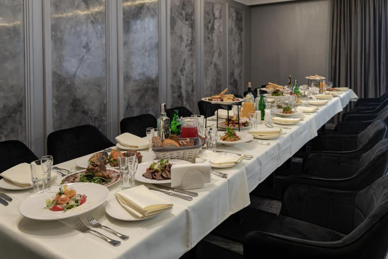 President Hotel&Restaurant&Spa Trostyanets  Eksteriør bilde